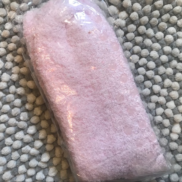 ✨3 for $12!✨ Light Pink Cozy Socks - Picture 3 of 3